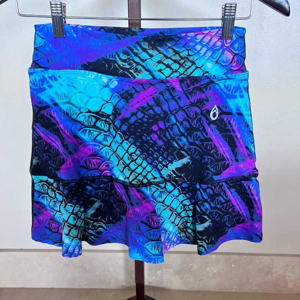Dona Jo Athletic Skirt with Abstract Design